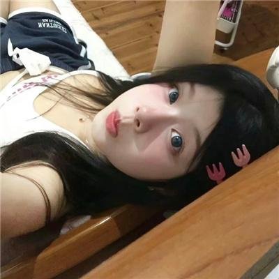 河畔旅馆